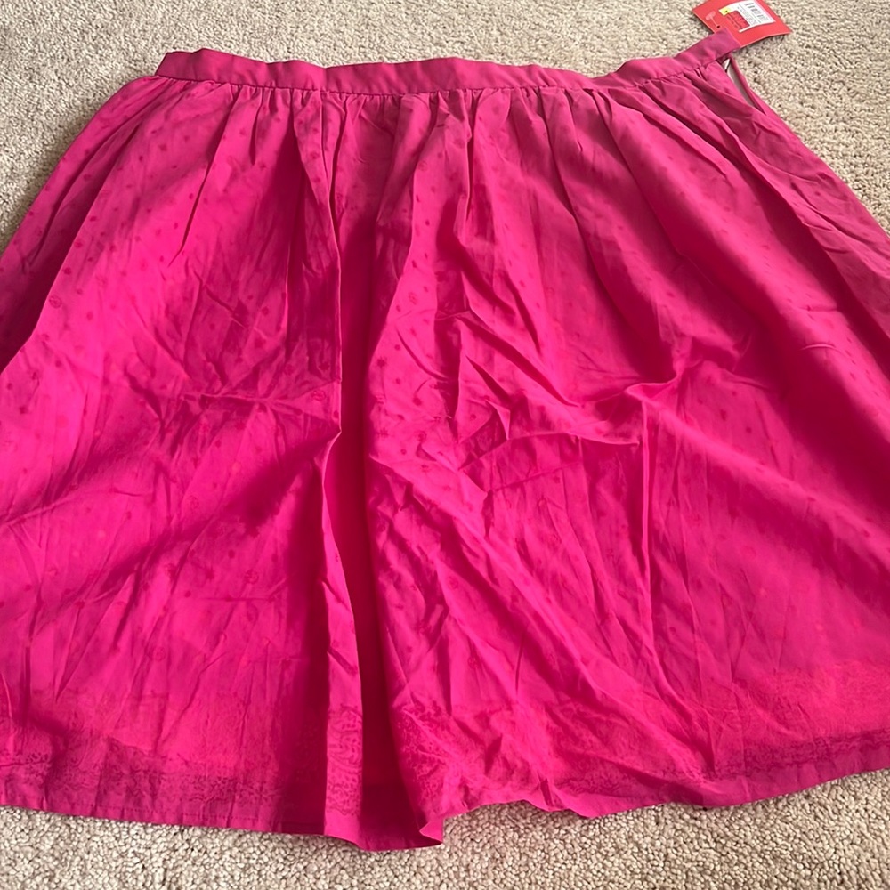 Pink flower embroidery skirt